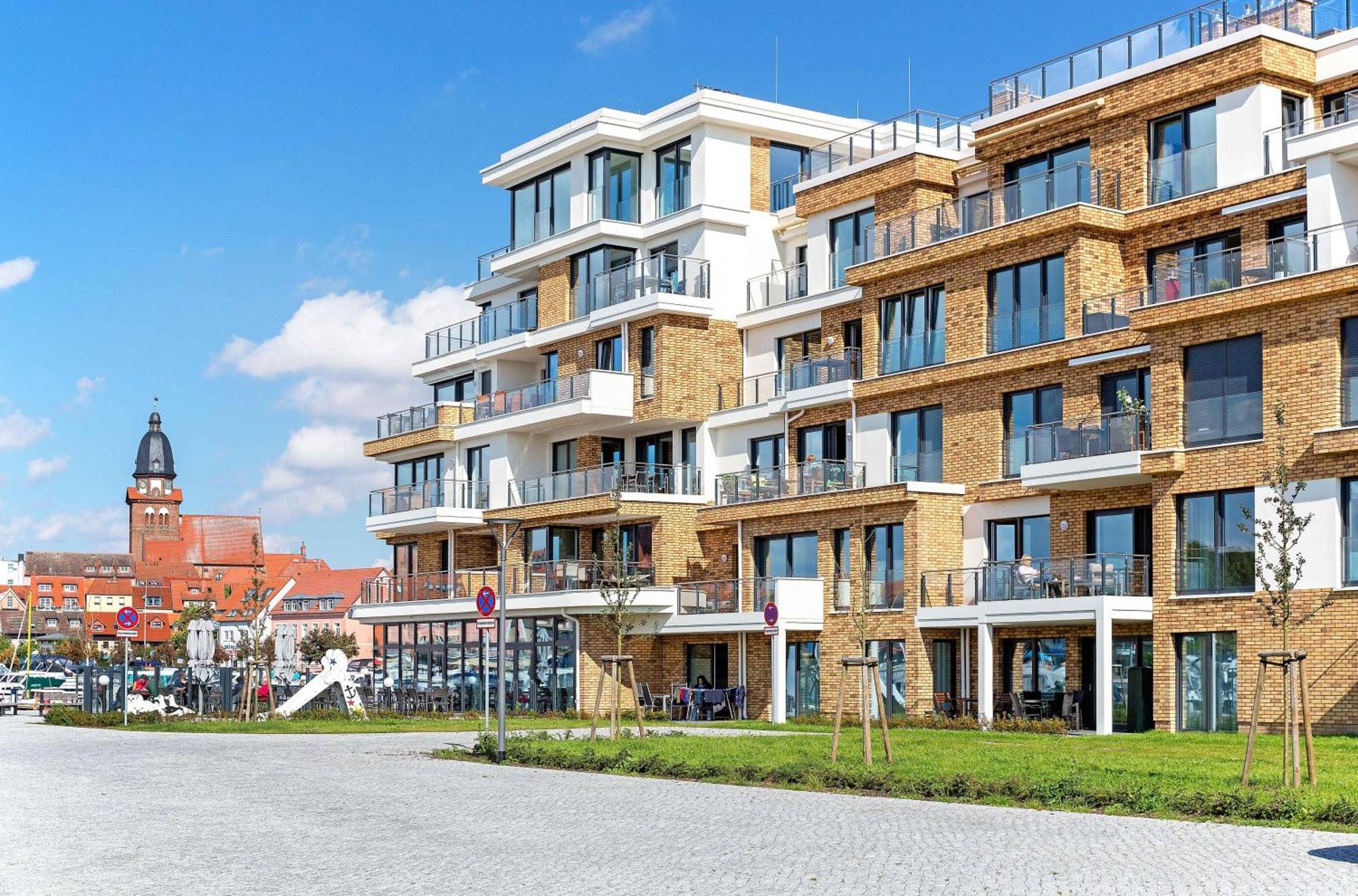 Atlantica - Apartment In Der Hafenresidenz Mit Wellness & Mueritzblick Waren (Mueritz) Exterior foto